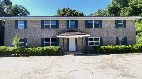 108 Woodhouse Ln, Savannah, GA 31406