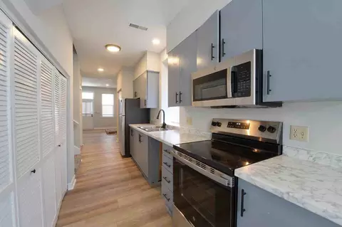 2301 S 10th St, Saint Louis, MO 63104