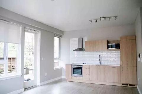 1550 SE 20th Ave, Portland, OR 97214