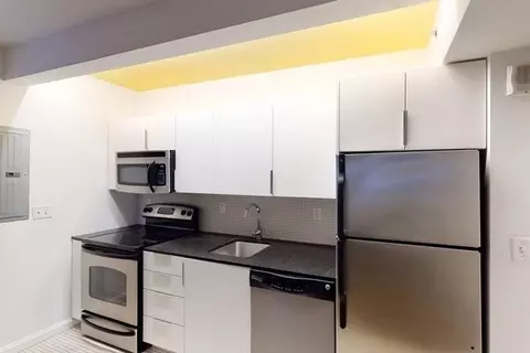 300 E Armour Blvd, Kansas City, MO 64111