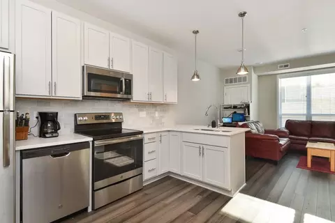 829 Marshall St NE, Minneapolis, MN 55413