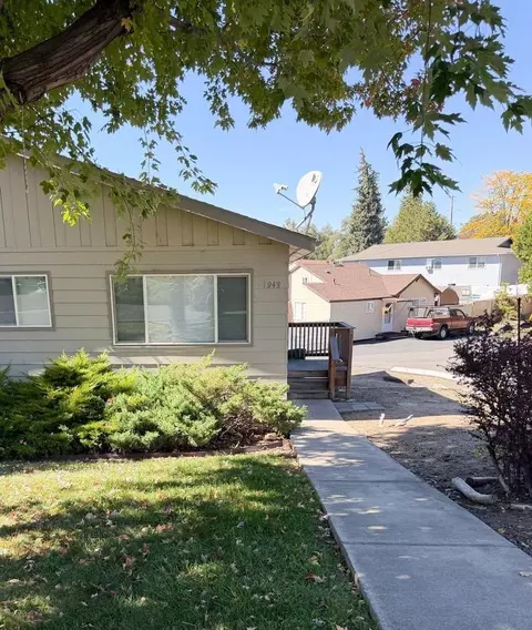 1846 Sargent Ave, Klamath Falls, OR 97601