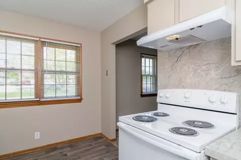2323 Village Ct, Omaha, NE 68144