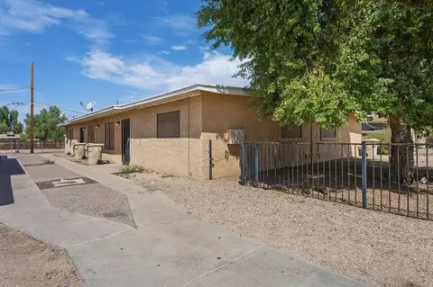 7010 N 68th Dr, Glendale, AZ 85303