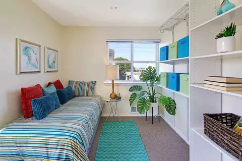 306 Summit Ave E, Seattle, WA 98102