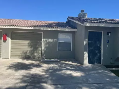 2625 Brookside Dr, Bakersfield, CA 93311
