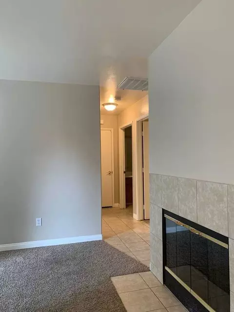 2605 Brookside Dr, Bakersfield, CA 93311