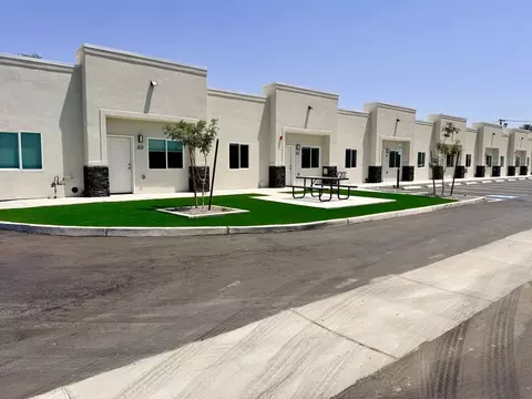1134 S Palm Ave, Yuma, AZ 85364