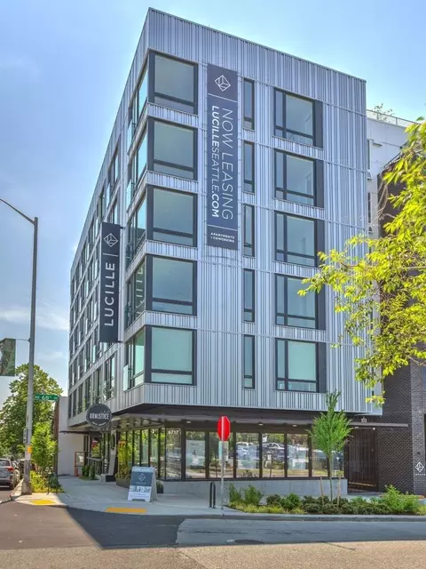 6717 Roosevelt Way NE, Seattle, WA 98115