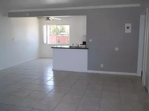 1846 Placentia Ave, Costa Mesa, CA 92627 photo 2
