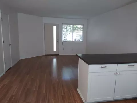 2136 NE Weidler St, Portland, OR 97232