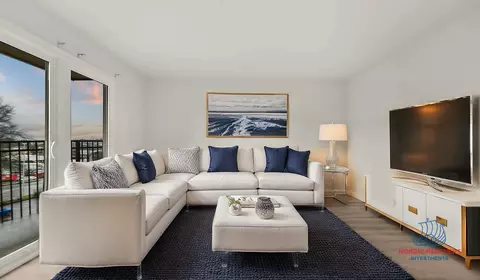 3238 15th Ave W, Seattle, WA 98119