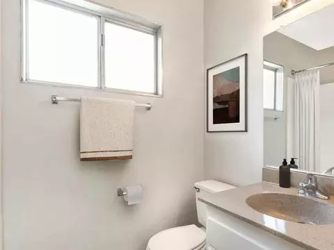 401 N Pass Ave, Burbank, CA 91505 photo 25