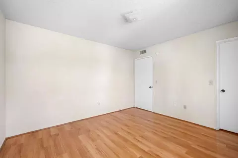 1004 E Garfield Ave, Glendale, CA 91205 photo 11