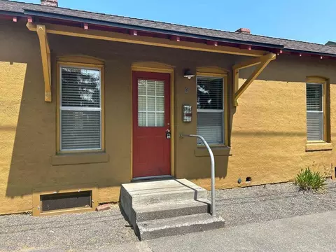 136 NW Florida Ave, Bend, OR 97701 photo 9