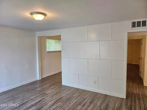 9238 N 7th Ave, Phoenix, AZ 85021 photo 4