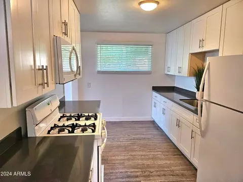9238 N 7th Ave, Phoenix, AZ 85021 photo 8