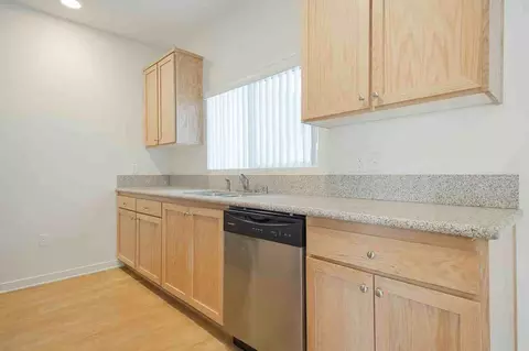 2300 Valley St, Los Angeles, CA 90057