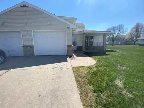 1833 N 18th St, Omaha, NE 68110