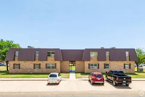 400 Cedar Ave, Levelland, TX 79336