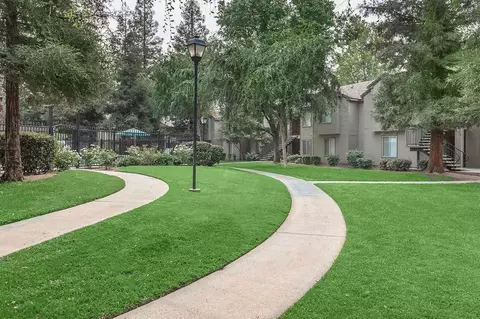 100 Fowler Ave, Clovis, CA 93611 photo 21
