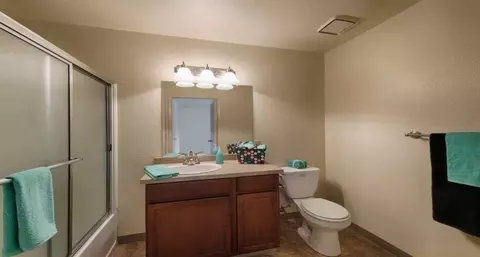 100 Fowler Ave, Clovis, CA 93611 photo 2