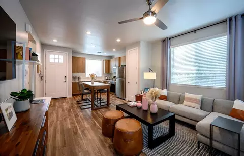 8405 W Olive Ave, Peoria, AZ 85345