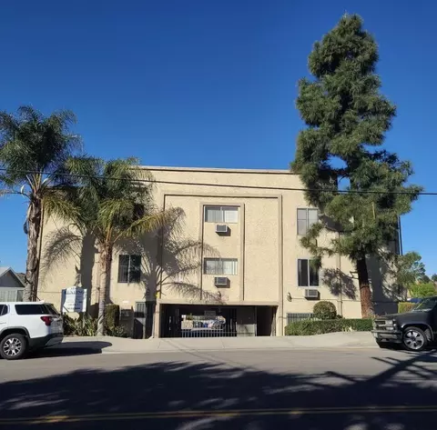 10259 Tujunga Canyon Blvd, Tujunga, CA 91042 photo 2