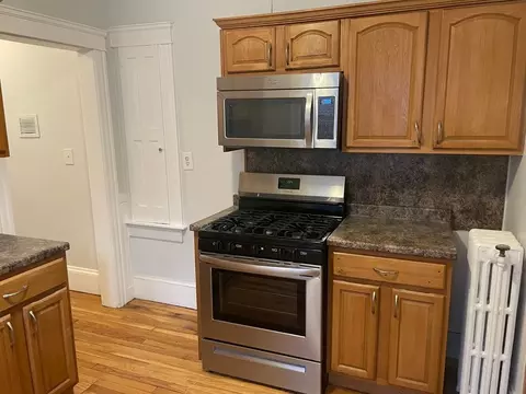 654 Elmwood Ave, Providence, RI 02907
