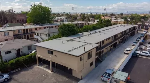 634 W 92nd St, Los Angeles, CA 90044