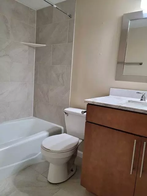 535 South 37th Street, Omaha, NE 68105 photo 21