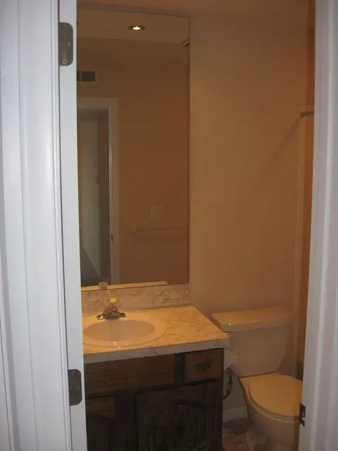 535 South 37th Street, Omaha, NE 68105 photo 24