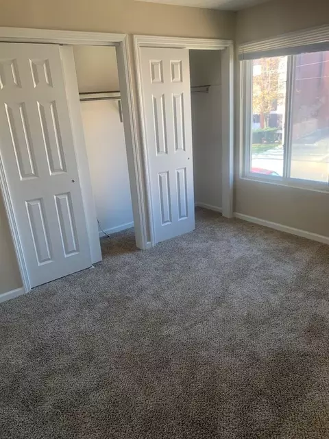 535 South 37th Street, Omaha, NE 68105 photo 7