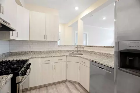 42 Maple St, Dover, NH 03820