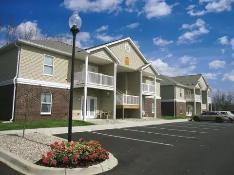 6807 W Pages Ln, Louisville, KY 40258