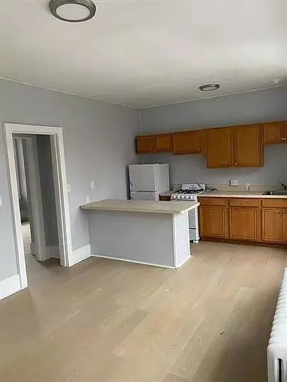 367 Hudson Ave, Albany, NY 12210