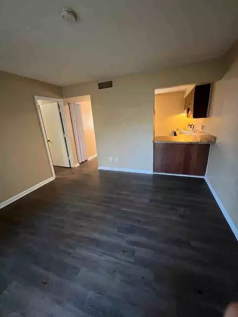 2007 Terril Ln, Louisville, KY 40218