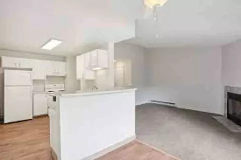 12825 60th Ln S, Seattle, WA 98178