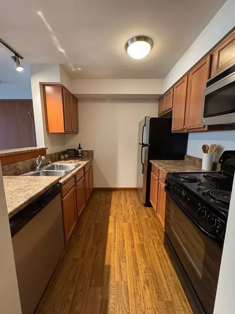21428 International Blvd, Seatac, WA 98198