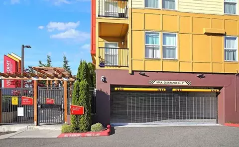 21428 International Blvd, Seatac, WA 98198