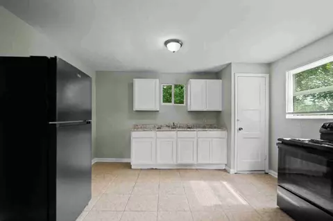 2328 Boss St, La Marque, TX 77568 photo 2