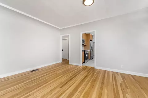 553 N Pine St, Orange, CA 92867 photo 4