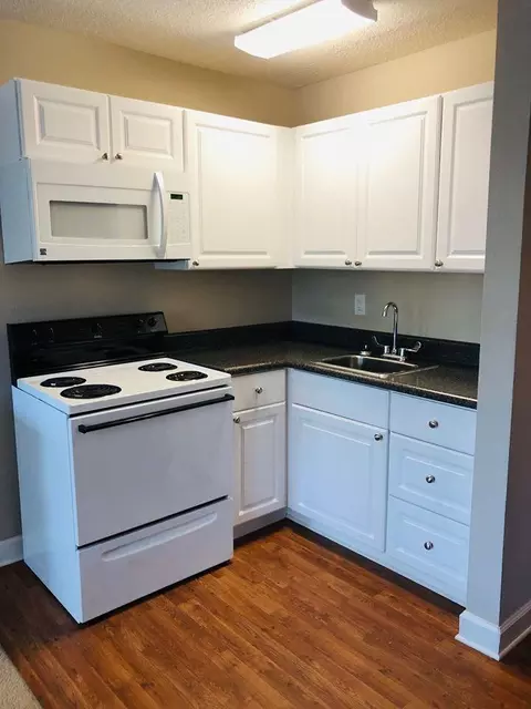 6501 Airport Blvd, Mobile, AL 36608