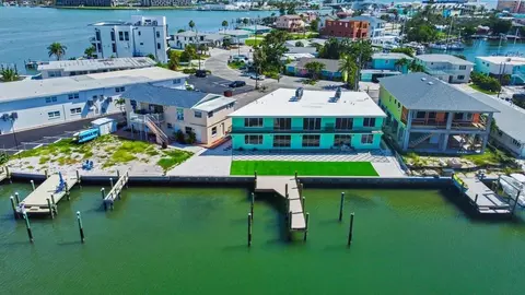503 129th Ave E, Madeira Beach, FL 33708 photo 2