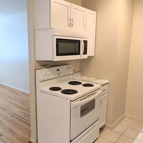 1512 County Road B E, Maplewood, MN 55109