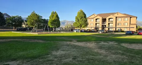 68 S Willow Circle Loop, Lehi, UT 84043