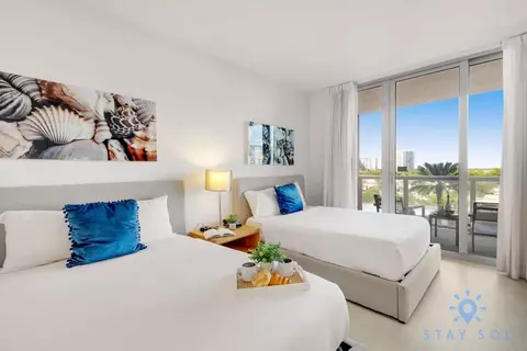 2602 E Hallandale Beach Blvd, Hallandale Beach, FL 33009