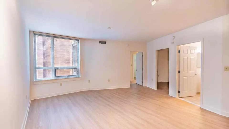  1133 E West Hwy, Silver Spring, MD 20910 photo 9