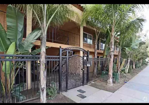 563 Broadway, El Cajon, CA 92021