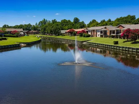 2540 Holly Point Blvd, Chesapeake, VA 23325 photo 3